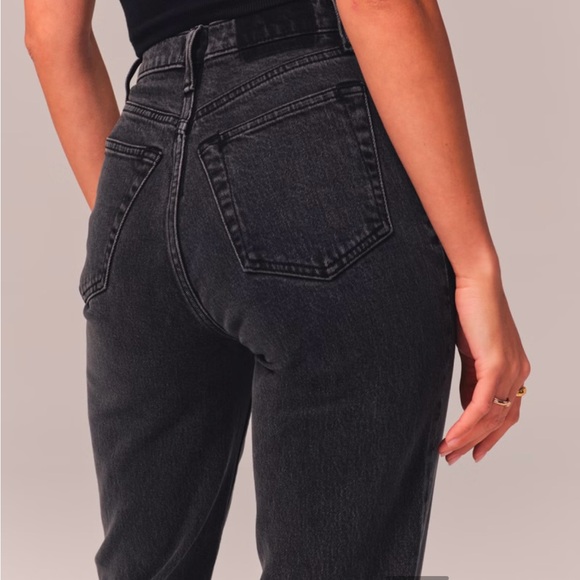 Abercrombie & Fitch Women's High Rise Jeans - Black - Picture 6 of 9